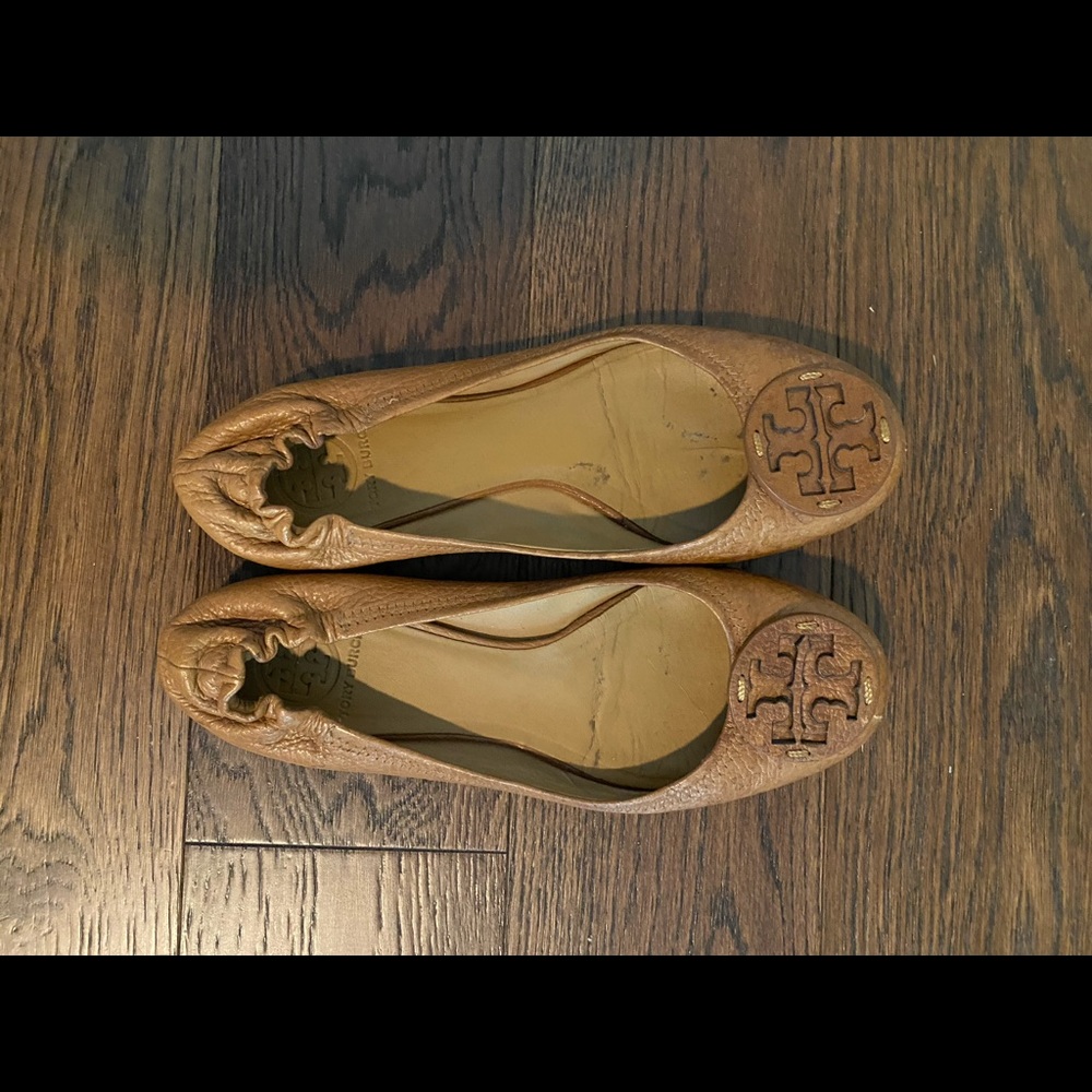 Tory Burch Camel Leather Flats